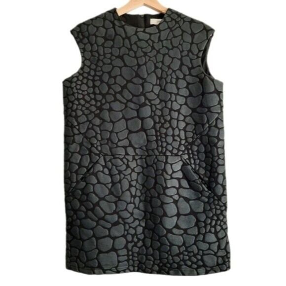 cameo Dresses & Skirts - CAMEO / Modern 3D Animal Pattern Mini Sleeveless Shift Dress Black Sz S
